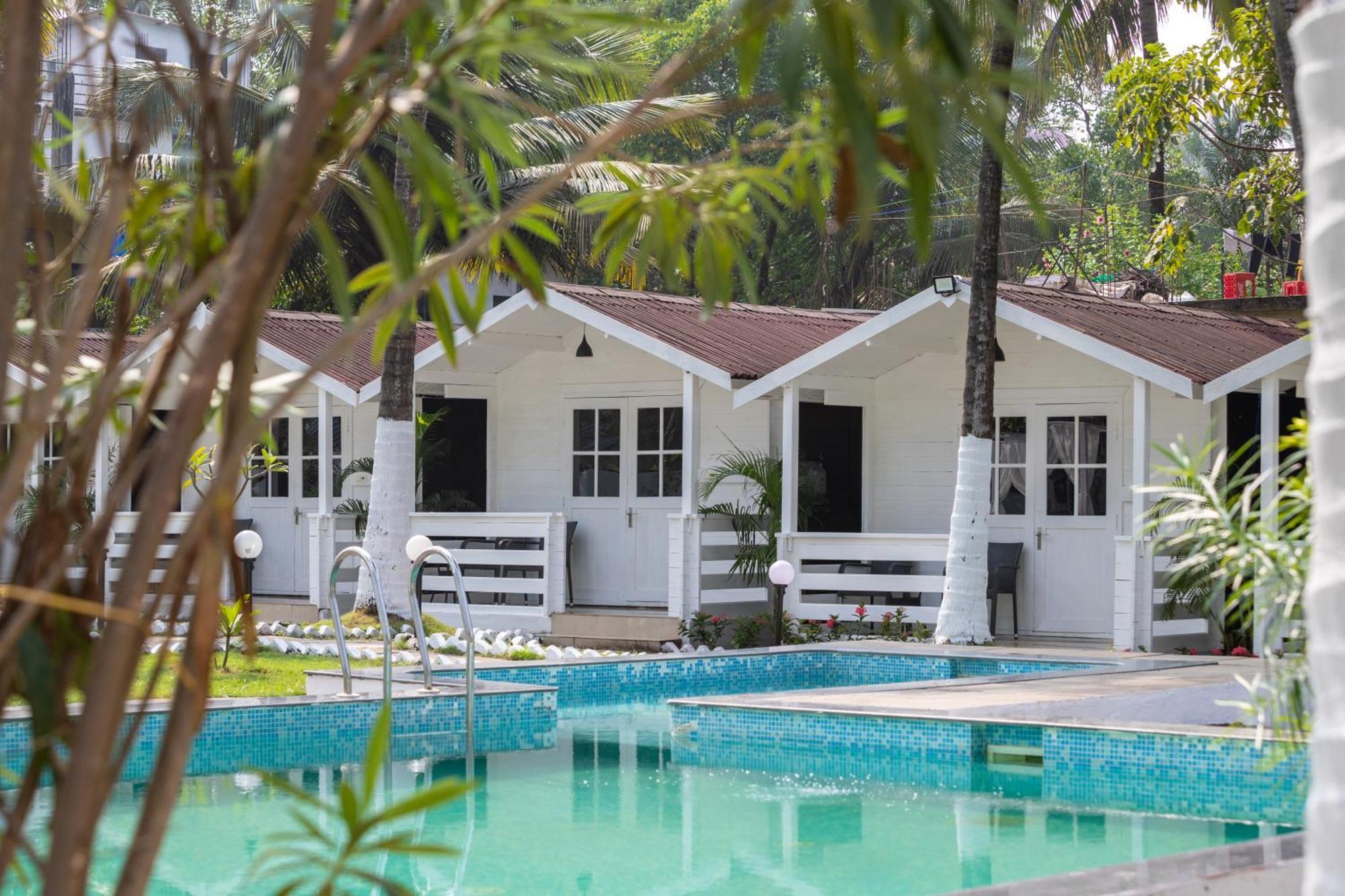 Stone Wood Village Resort, Resort