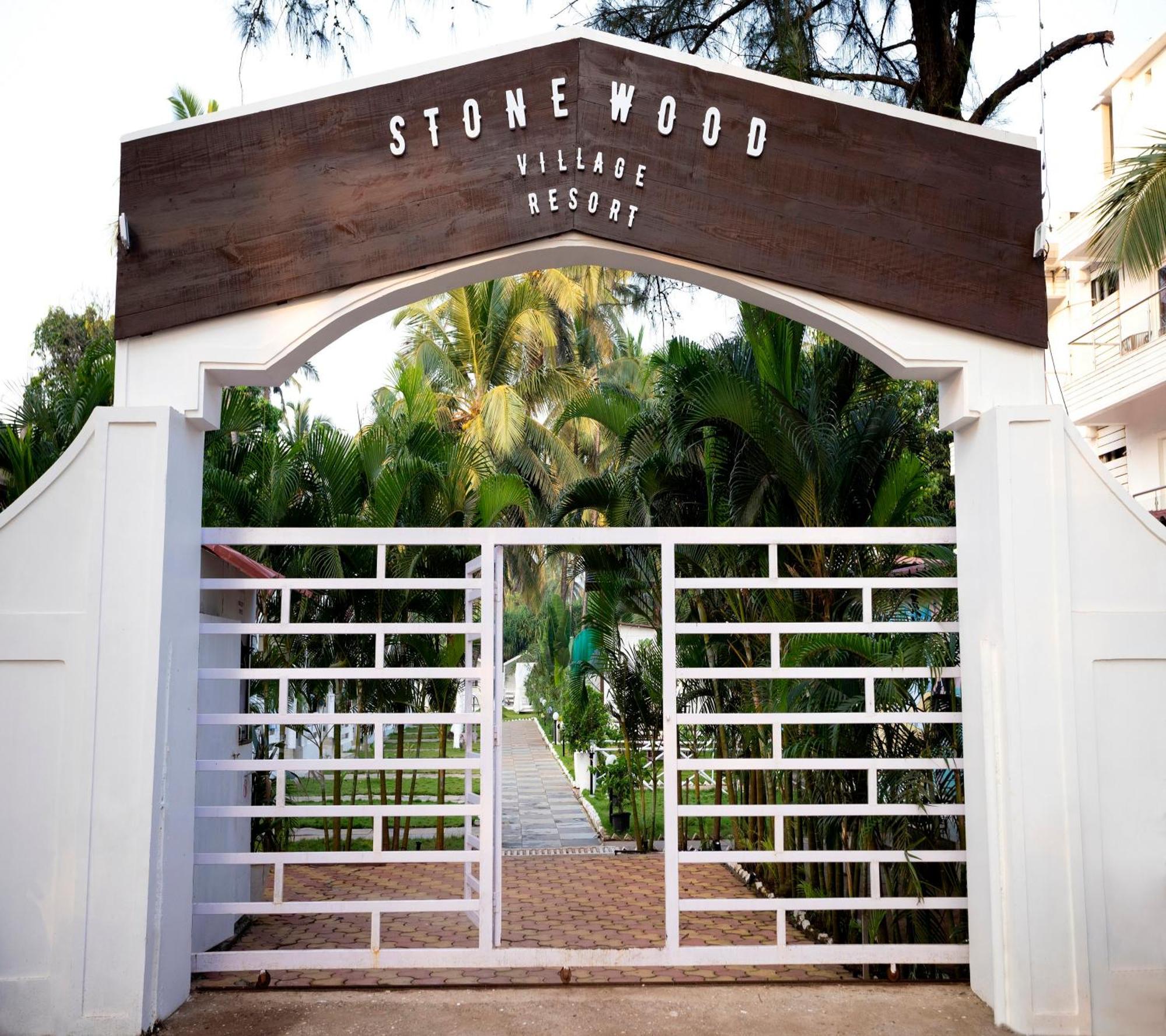 Resort Stone Wood Village Resort,