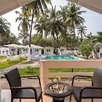 Stone Wood Village Resort, Morjim