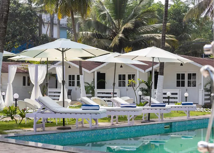 Stone Wood Village Resort, Morjim