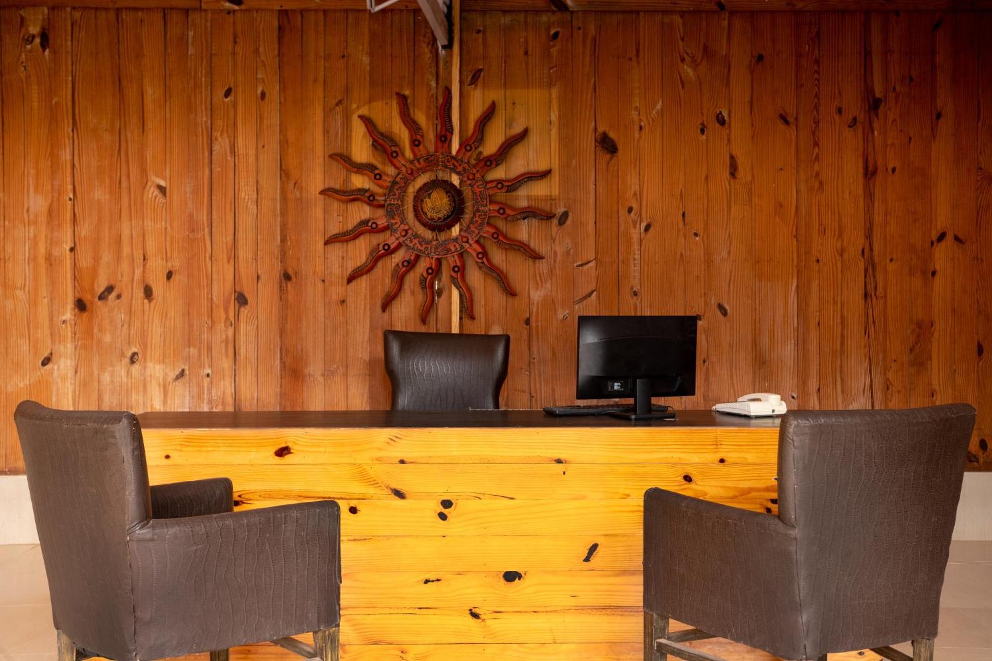 Resort Stone Wood Village Resort, Morjim 3*